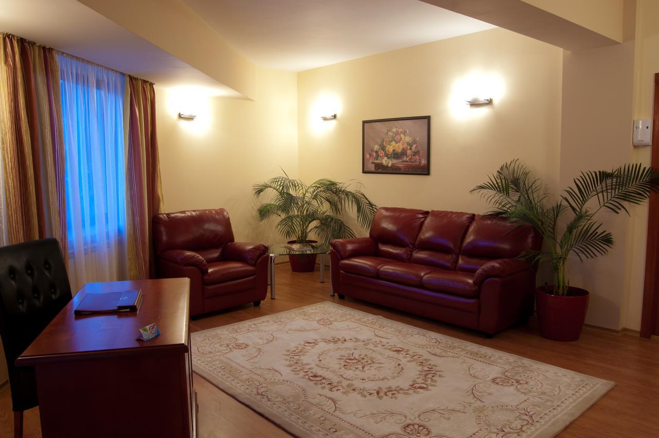Hotel Nemira Slănic-Moldova Exteriör bild