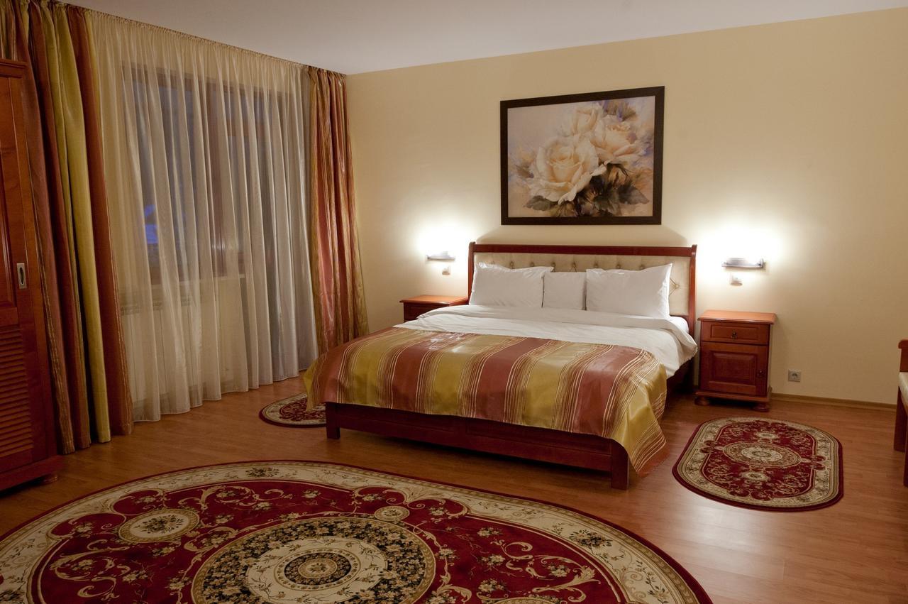 Hotel Nemira Slănic-Moldova Exteriör bild
