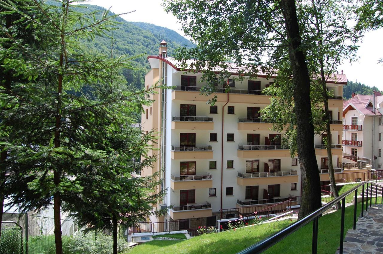 Hotel Nemira Slănic-Moldova Exteriör bild