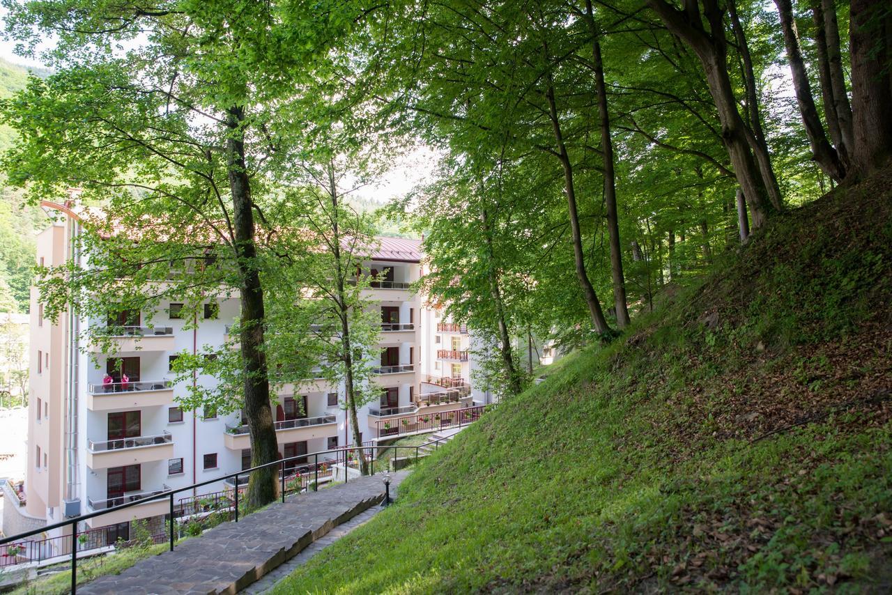 Hotel Nemira Slănic-Moldova Exteriör bild